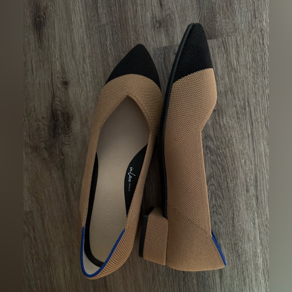 NWOB Rothy's Tan and Black Short-heeled Flats - Picture 2 of 9